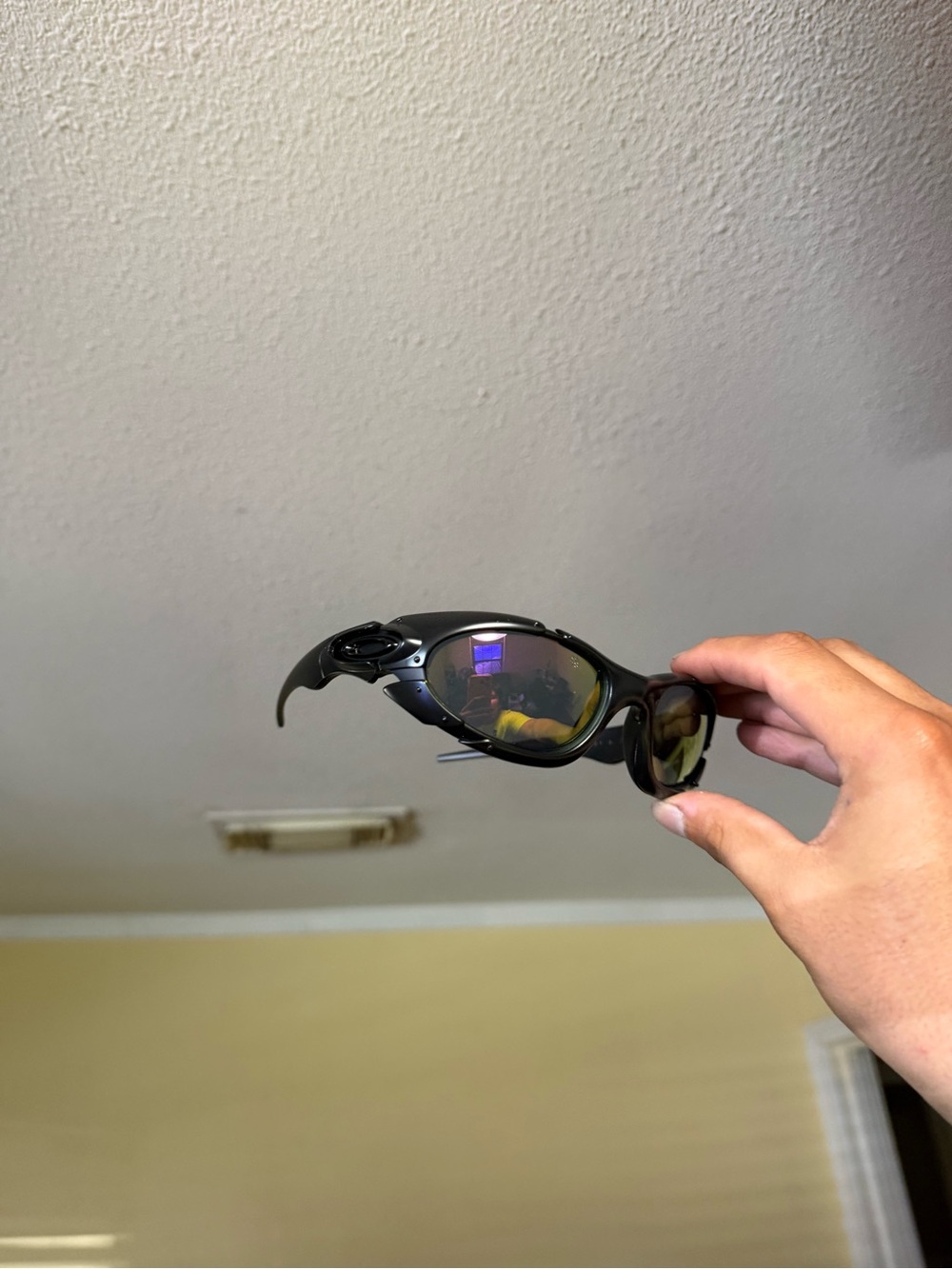 Black Sport Sunglasses with Mirrored Lenses oakleys